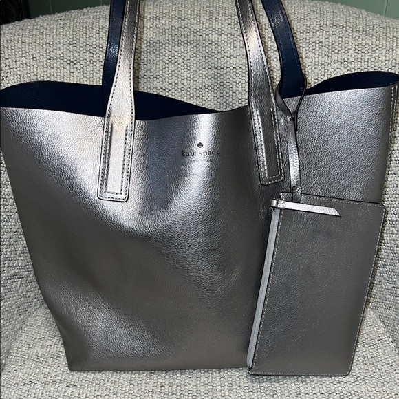 kate spade Handbags - Kate Spade Metallic Gray Leather Tote with Wristlet-REVERSIBLE